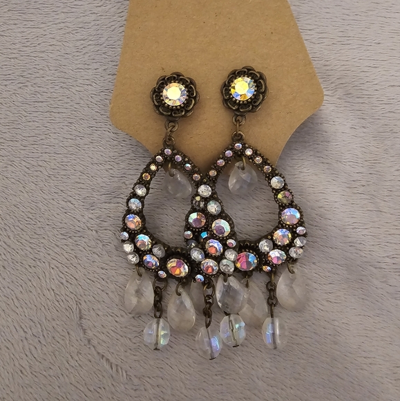 2 Pair Aurora Borealis Rhinestone Earrings - Picture 3 of 4